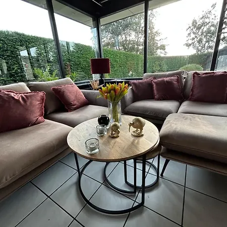 Moderner Gepflegter Nr 142 Ruhiger Bungalow, Strandnah Mit Grossen, Uneinsehbaren Garten, Terrassenueberdachung * Sint Maartensvlotbrug