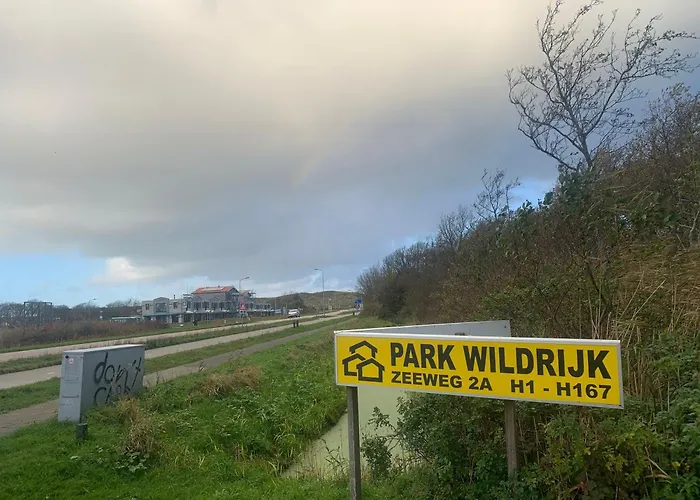 Ruhiger Nr 142 Bungalow, Strandnah Mit Grossen, Uneinsehbaren Garten, Terrassenueberdachung 度假居 *