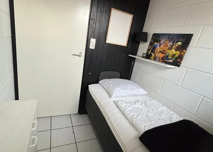 Ruhiger Nr 142 Bungalow, Strandnah Mit Grossen, Uneinsehbaren Garten, Terrassenueberdachung Sint Maartensvlotbrug