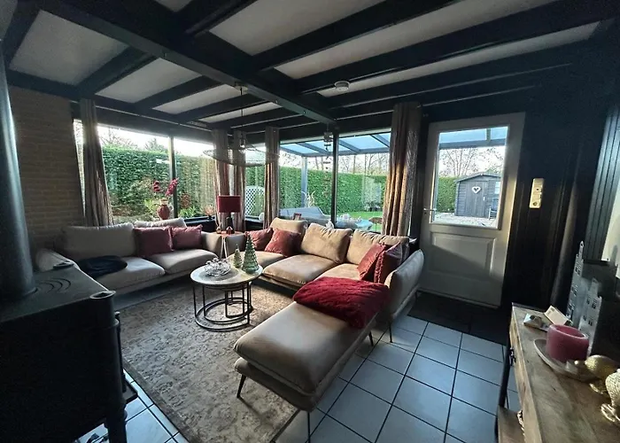 Ruhiger Nr 142 Bungalow, Strandnah Mit Grossen, Uneinsehbaren Garten, Terrassenueberdachung *